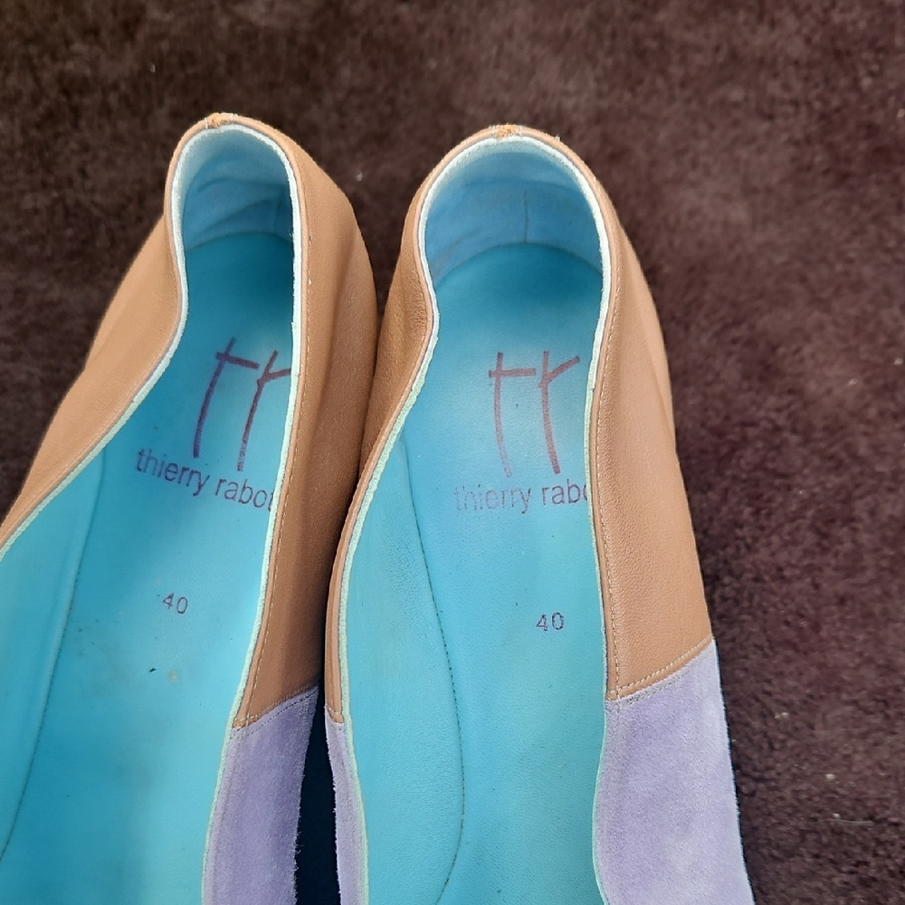 Thierry Rabotin Women's Tan and Purple Flats‎